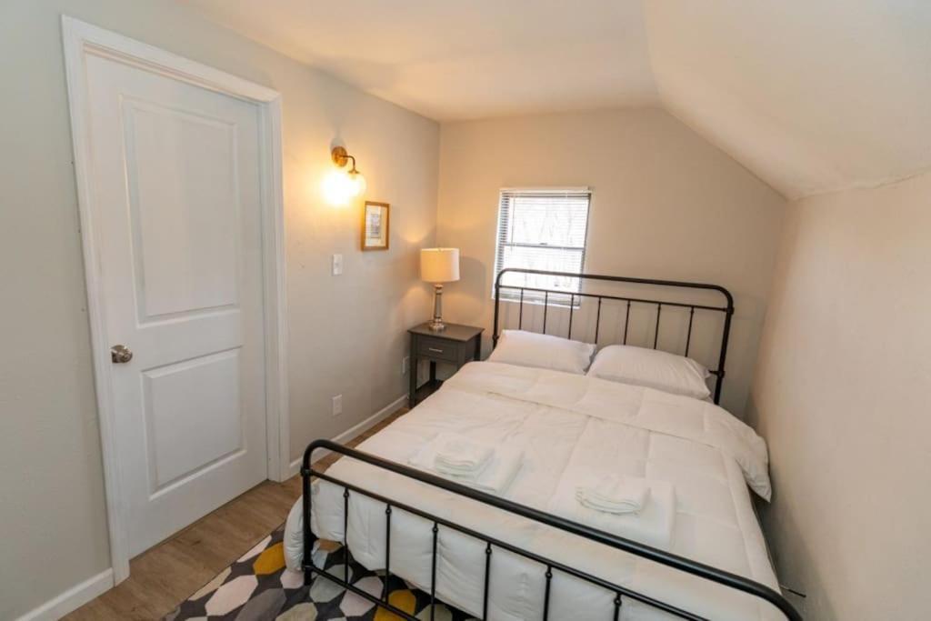 Hébergement de vacances Cozy & Comfy In The - W Parking Pittsburgh